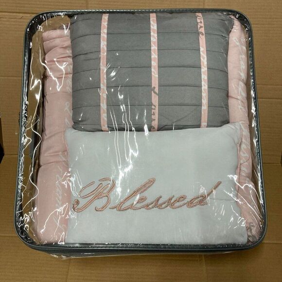 Grey and Pink TWIN Comforter Set New - Picture 3 of 4